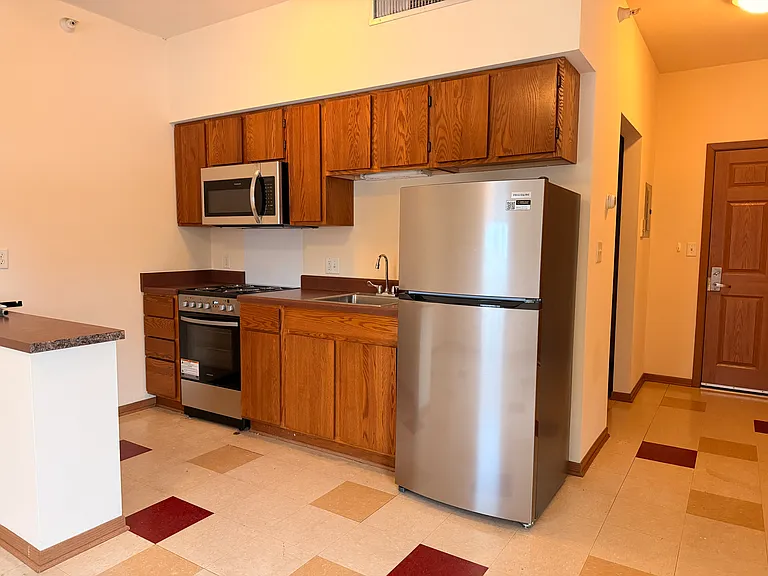 6450 Panama Ave N #2A — Photo 1