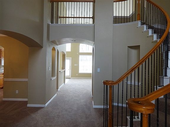 2nd image of 3736 Edgewood Ct