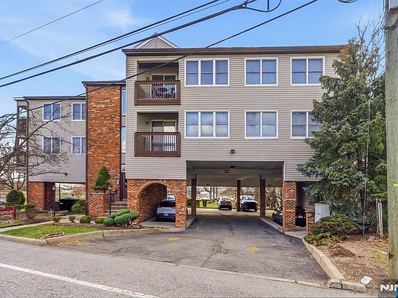 2nd image of 779 Riverside Ave APT 201