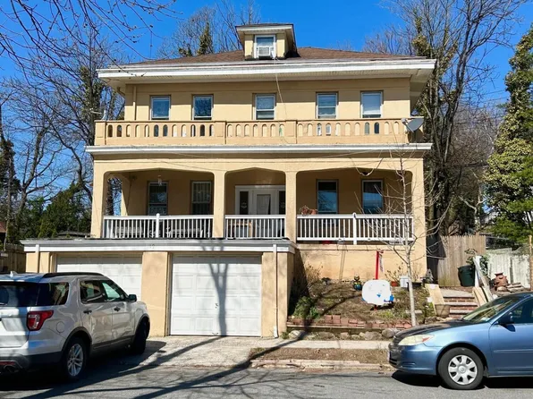 19 1st St, Staten Island, NY 10306