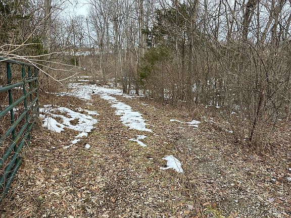 5th image of 47 Club Rd