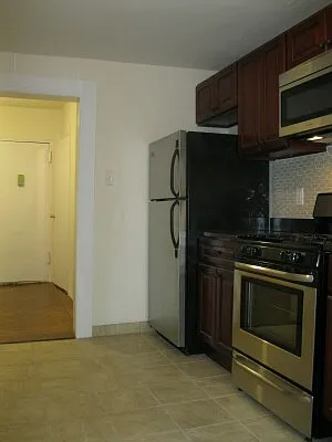 Rented by Tower Brokerage | media 12