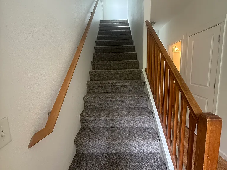 18148 NE Everett Ct — Photo 4