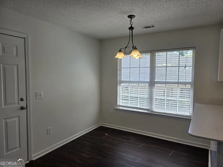 434 Roberts Way — Photo 9