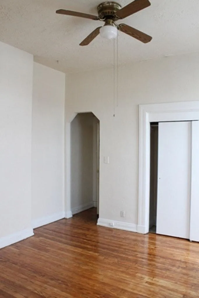 Studio, 425 sqft, $848 — Photo 4