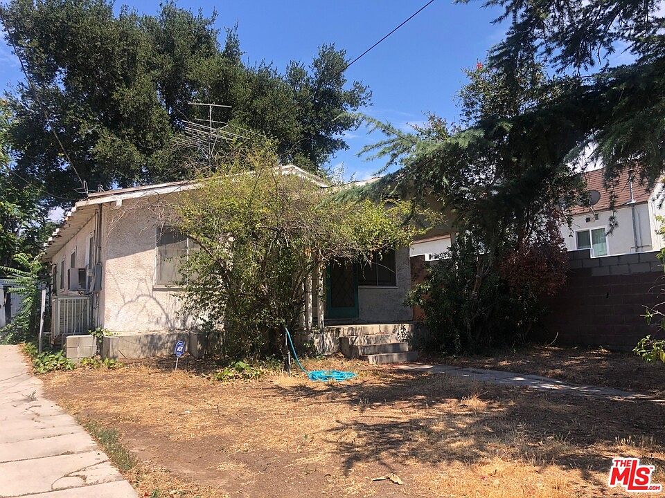 1st image of 10810 McVine Ave