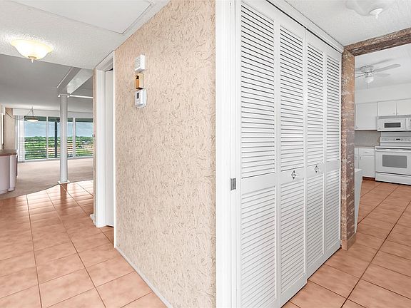 3rd image of 3507 Oaks Way #704