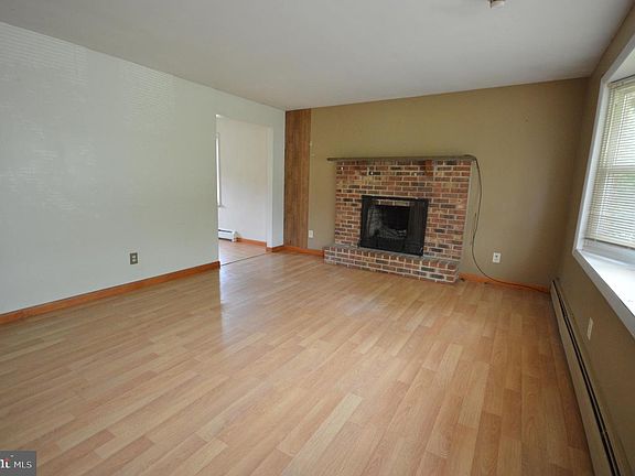 4th image of 224 Daleville Rd