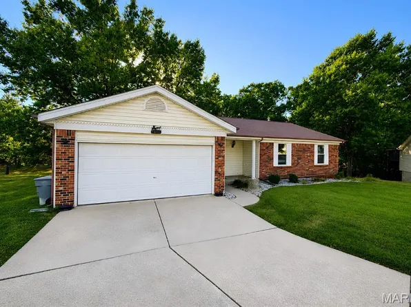 21 White Chapel Ct, O Fallon, MO 63368