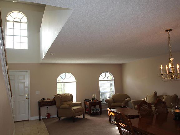 5th image of 1048 Macon Dr