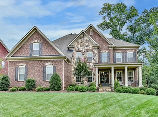 1004 Sultanna Ln, Matthews, NC 28104