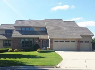 1962 Barrington Cir, Sun Prairie, WI 53590