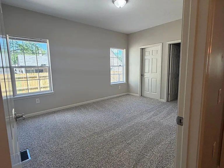 2995 Woodland Ave — Photo 7