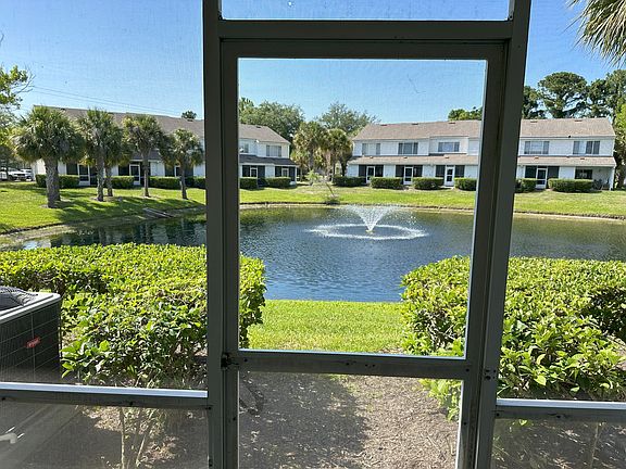 5th image of 12311 Kensington Lakes Dr Unit 3005