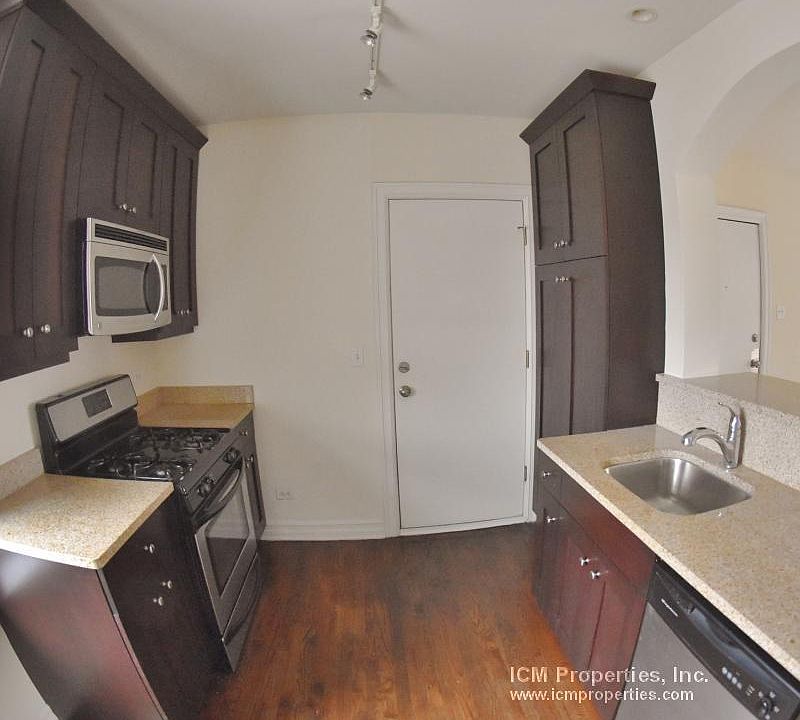 1st image of 3818 N Sheffield Ave #2D