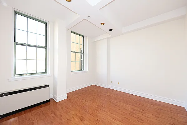 Rented by Corcoran | media 14