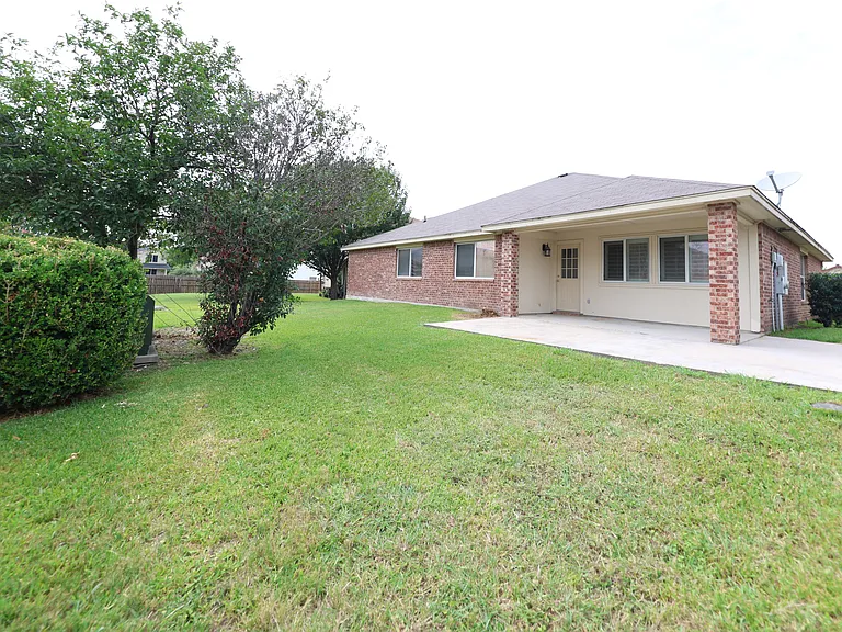 1804 Lobrecht Ct — Photo 24