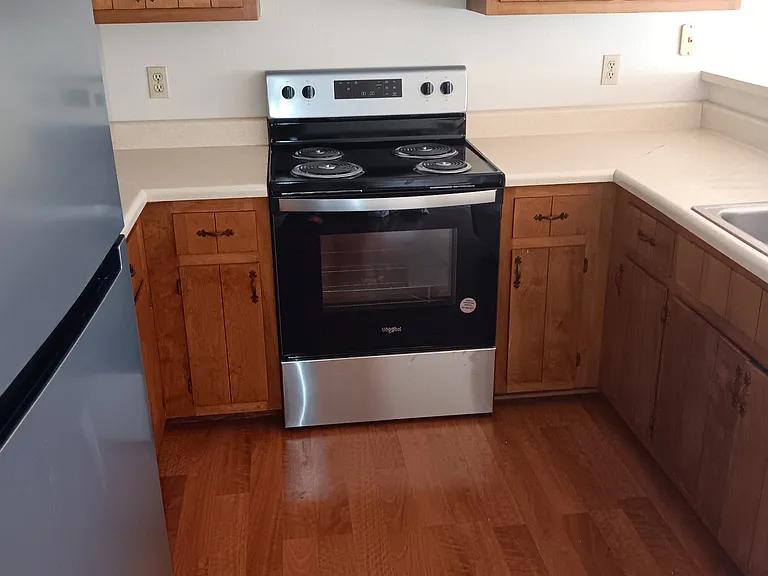 113 Goldenview Ln — Photo 3