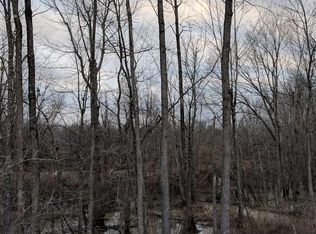 3055 Old Husband Rd, Paducah, KY 42003