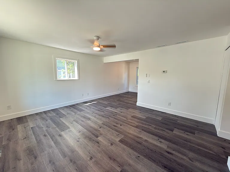 404 S Broad St — Photo 8