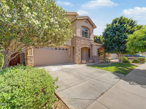 8801 W PALMAIRE Avenue, Glendale, AZ 85305