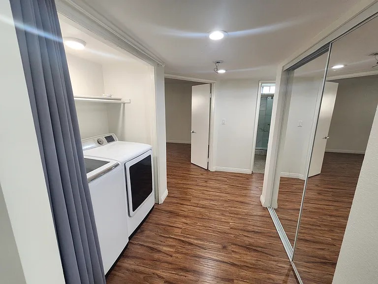 626 N Isabel St #202 — Photo 38