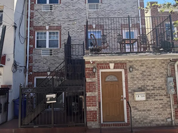 1934 Hunt Ave, Bronx, NY 10462