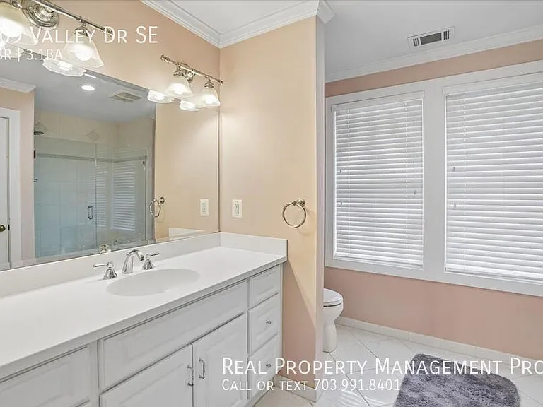 609 Valley Dr SE — Photo 18