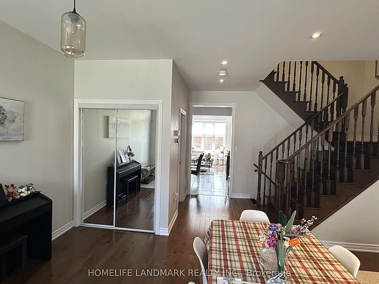 5 Henry Bauer Ave — Photo 4