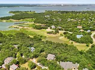 2930 Peninsula Dr, Grapevine, TX 76051