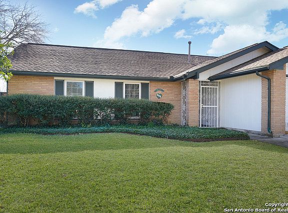 3rd image of 5606 Larkmeadow Dr