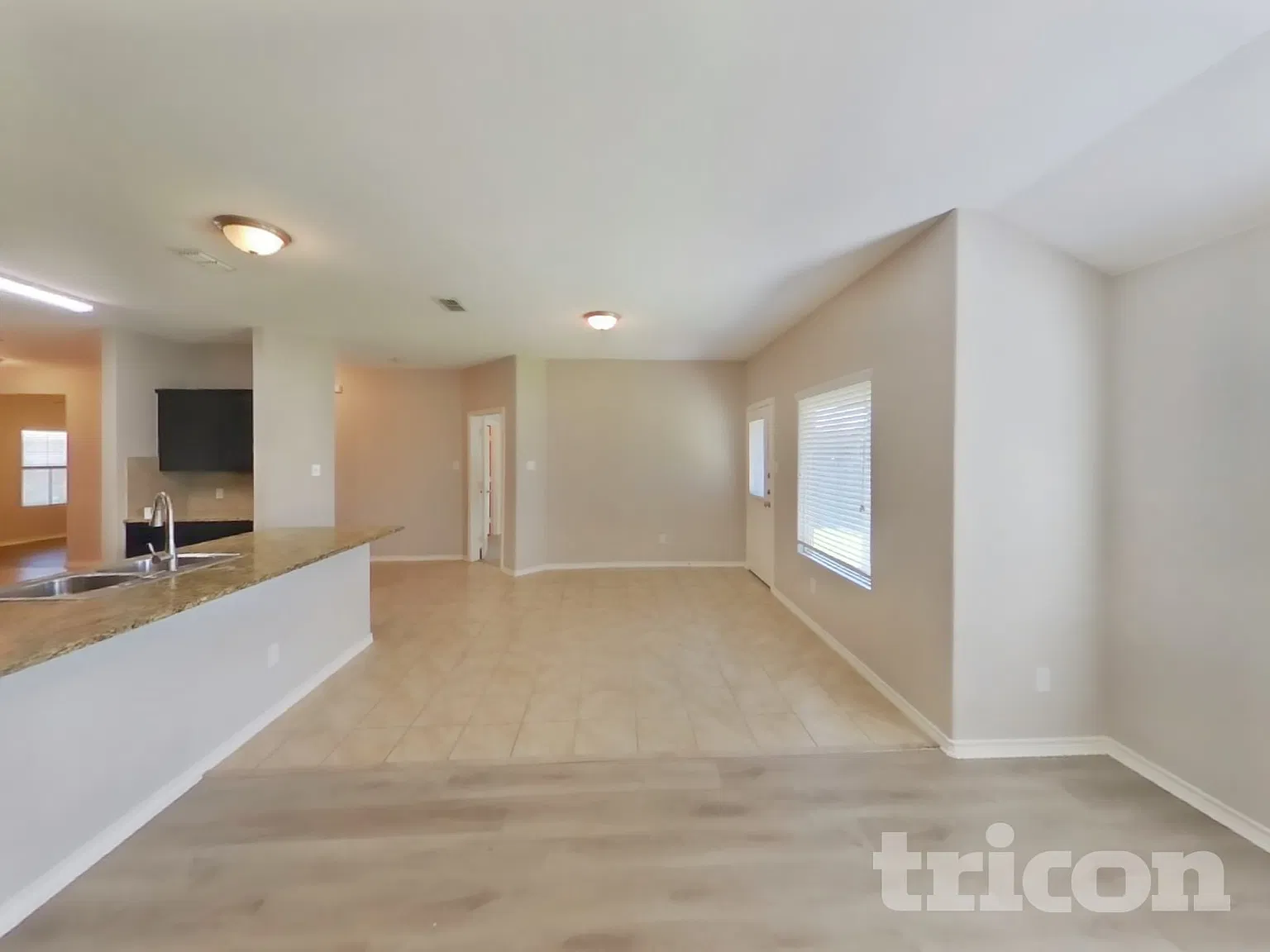 613 River Rock Drive Azle TX — Photo 2