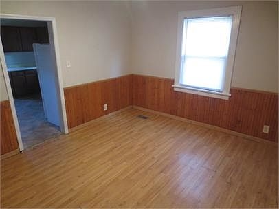 2nd image of 2625 Poland St