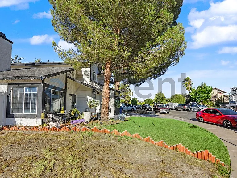 4703 Karling Pl — Photo 3