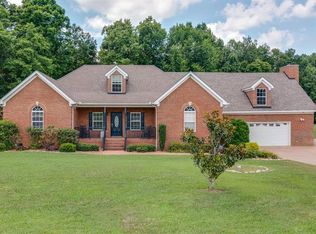 3965 River Glen Dr, Lewisburg, TN 37091