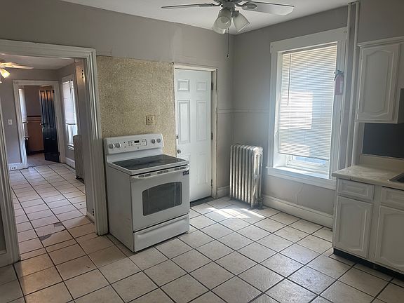2nd image of 1233 Spring St Floor 2