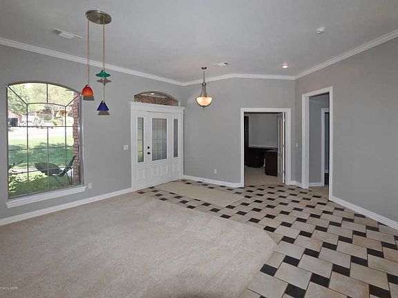 4th image of 2117 Briarwood Dr