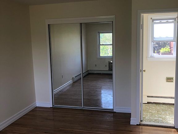 4th image of 5831 175th St
