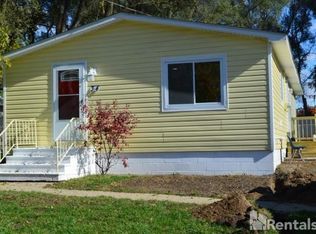 34 Myrick Ave, White Lake, MI 48386
