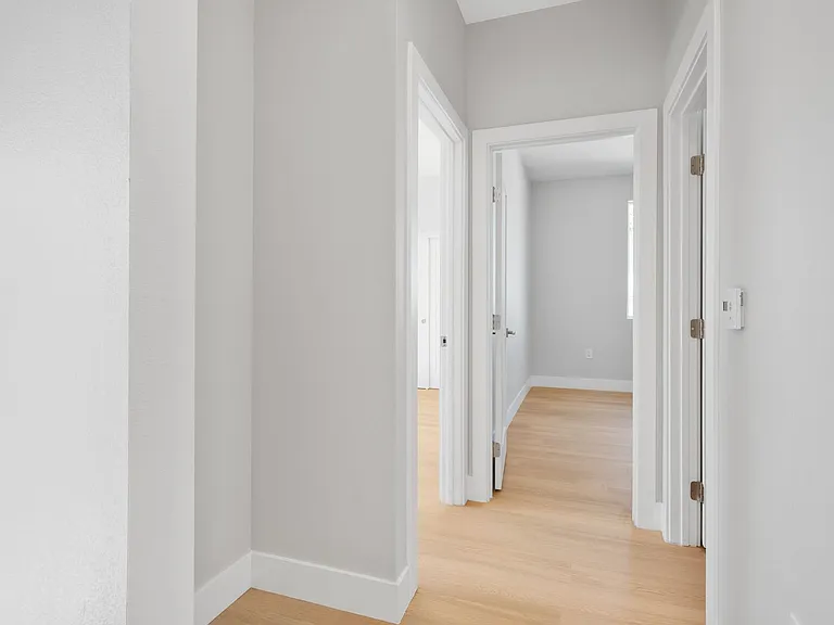 Malachite Ave. - 1318 — Photo 11