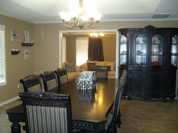 4th image of 9401 Memphis Dr