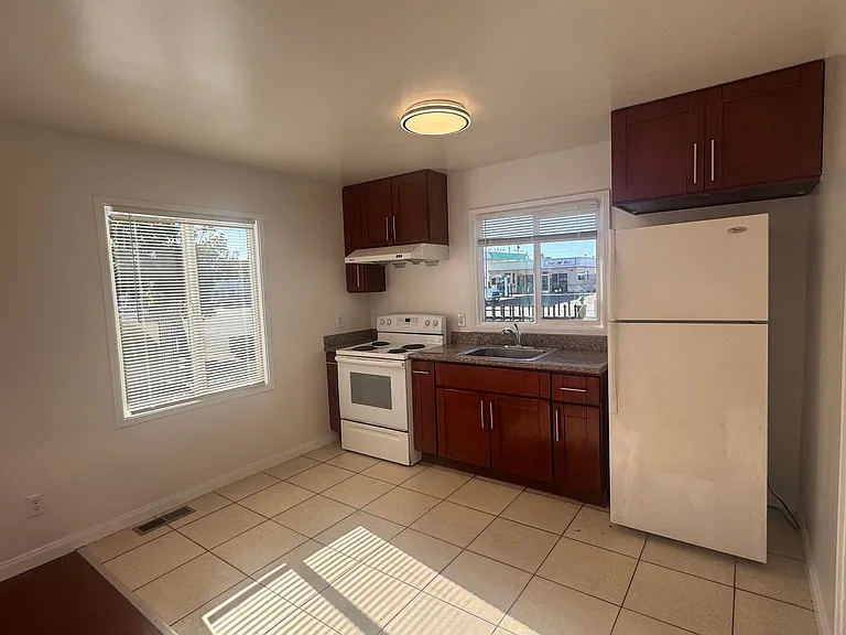 12450 San Pablo Ave #A — Photo 2