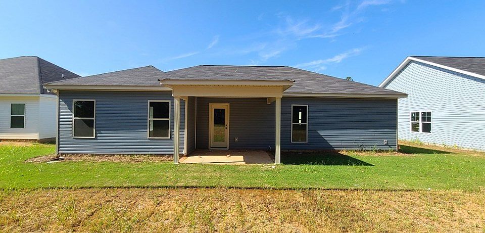 2nd image of 116 Copperfield Dr