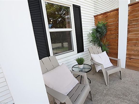 5th image of 59 Blandford St #2