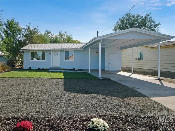 1104 S Johns Ave, Emmett, ID 83617