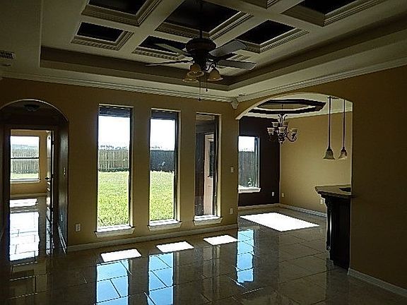 2nd image of 900 E Canela Ave