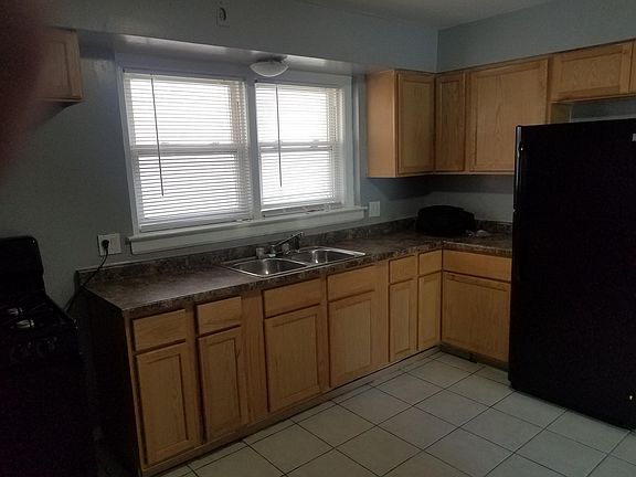 5th image of 7030 S Cornell Ave