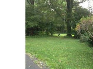 3003 Foxx Ln, Philadelphia, PA 19144