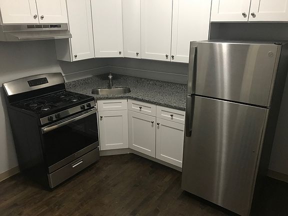2nd image of 4500 N Whipple St #2C
