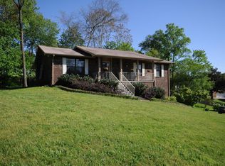 8236 Cricket Rd, Powell, TN 37849